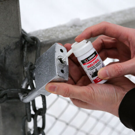 150-002_meltoil_sulattava_lukko_ljy_a 150-002_meltoil_sulattava_lukko_ljy_a