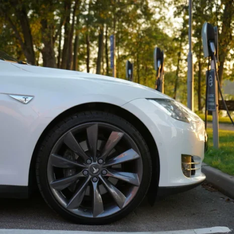 T2_Tesla_700x T2_Tesla_700x