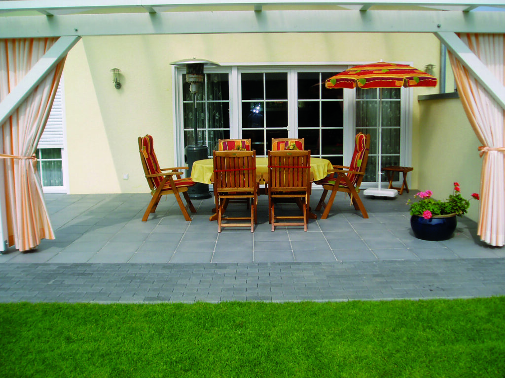 ROMPOX® SAUMANVAHVISTAJALLA saumattu patio