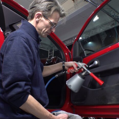 clip0021-mxf-00_10_12_44-standbild001 clip0021-mxf-00_10_12_44-standbild001